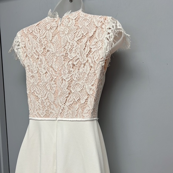 NWT Lulu’s Lace Bodice Mermaid Gown - Picture 9 of 13